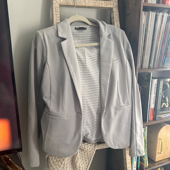 Armani Exchange Light Gray Blazer - Picture 1 of 9